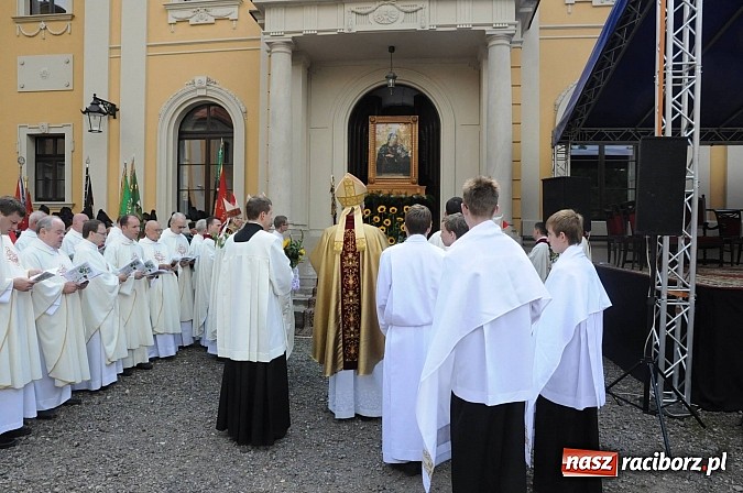 Zdjęcie w galerii na portalu naszraciborz.pl: Uczyńcie wszystko, co wam powie Jezus - to sedno zdrowej duchowości maryjnej wiadomości z regionu