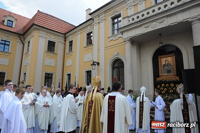Zdjęcie w galerii na portalu naszraciborz.pl: Uczyńcie wszystko, co wam powie Jezus - to sedno zdrowej duchowości maryjnej wiadomości z regionu