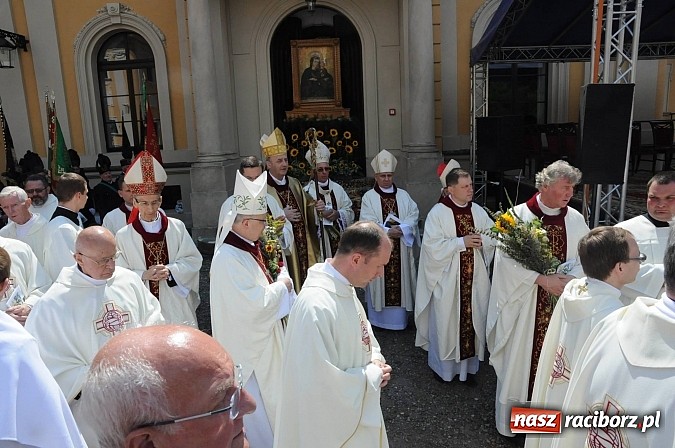 Zdjęcie w galerii na portalu naszraciborz.pl: Uczyńcie wszystko, co wam powie Jezus - to sedno zdrowej duchowości maryjnej wiadomości z regionu