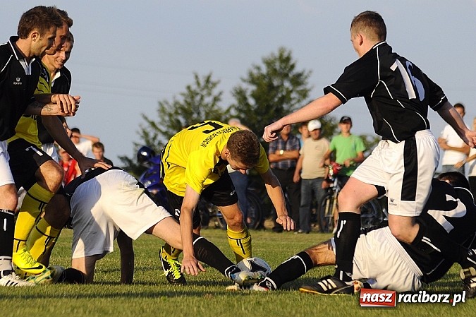 Zdjęcie w galerii na portalu naszraciborz.pl: Czarni wywieźli trzy punkty z Borucina wiadomości z regionu