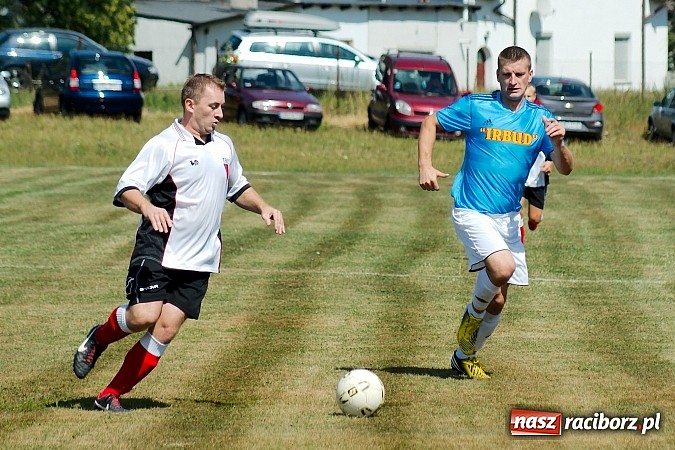 Zdjęcie w galerii na portalu naszraciborz.pl: Zameczek Czernica rozniósł Bieńkowice wiadomości z regionu