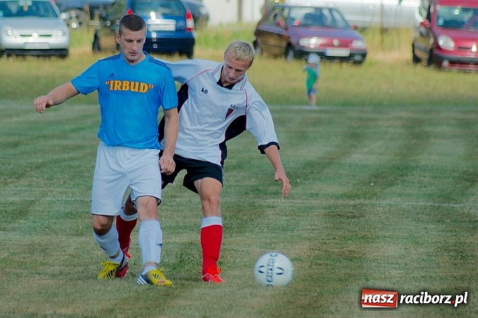 Zdjęcie w galerii na portalu naszraciborz.pl: Zameczek Czernica rozniósł Bieńkowice wiadomości z regionu