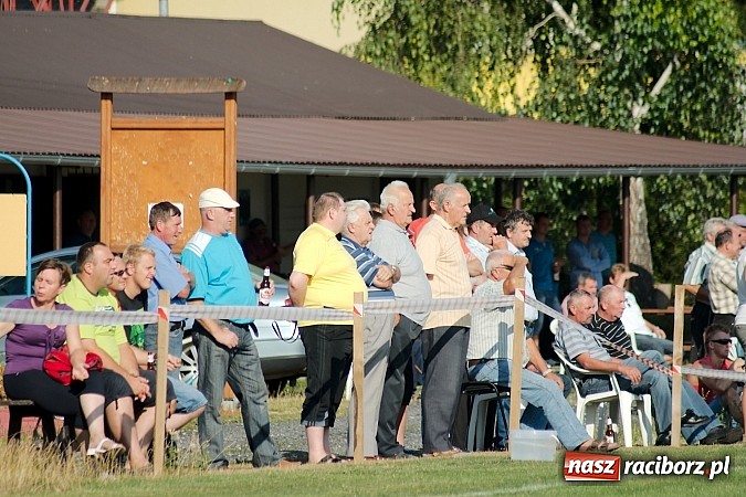 Zdjęcie w galerii na portalu naszraciborz.pl: Nerwówka w Cyprzanowie. Tworków górą wiadomości z regionu