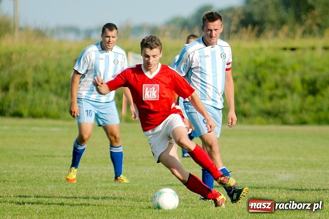 Zdjęcie w galerii na portalu naszraciborz.pl: Nerwówka w Cyprzanowie. Tworków górą wiadomości z regionu