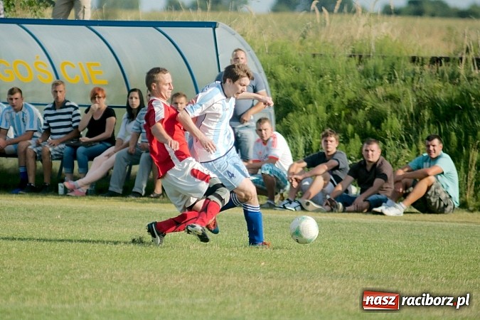 Zdjęcie w galerii na portalu naszraciborz.pl: Nerwówka w Cyprzanowie. Tworków górą wiadomości z regionu