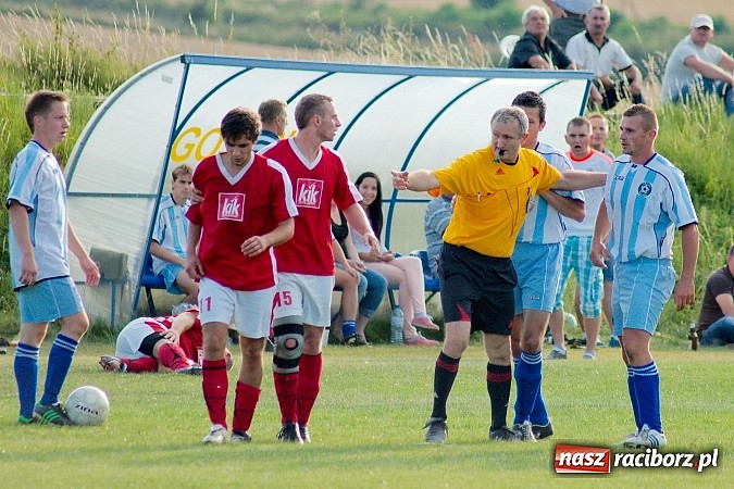 Zdjęcie w galerii na portalu naszraciborz.pl: Nerwówka w Cyprzanowie. Tworków górą wiadomości z regionu