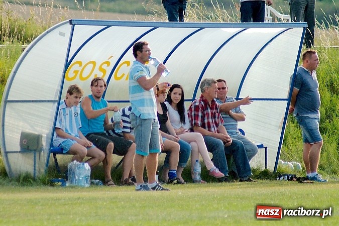 Zdjęcie w galerii na portalu naszraciborz.pl: Nerwówka w Cyprzanowie. Tworków górą wiadomości z regionu