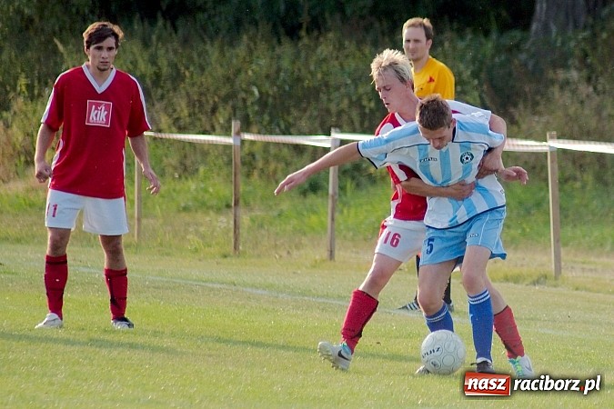 Zdjęcie w galerii na portalu naszraciborz.pl: Nerwówka w Cyprzanowie. Tworków górą wiadomości z regionu