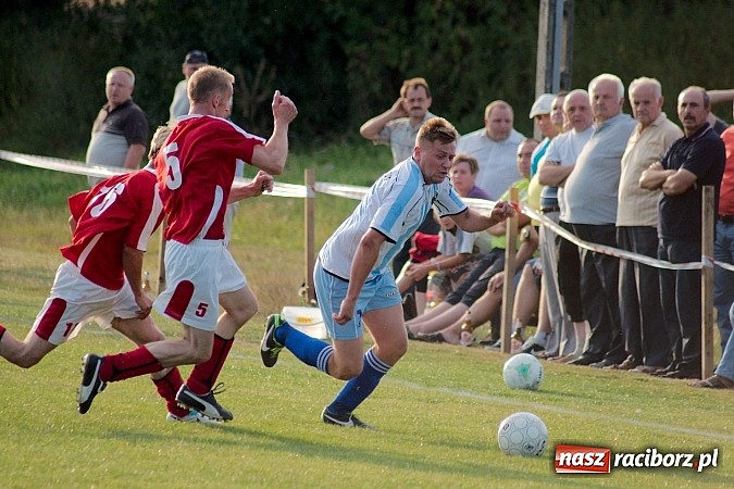Zdjęcie w galerii na portalu naszraciborz.pl: Nerwówka w Cyprzanowie. Tworków górą wiadomości z regionu