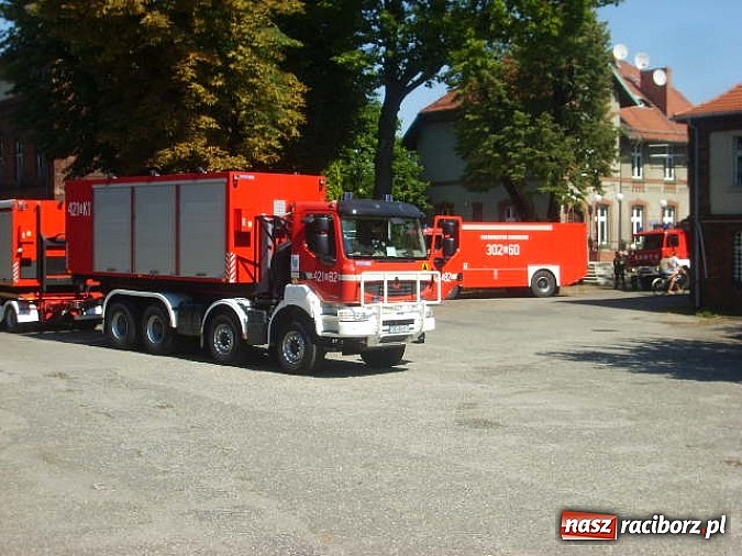 Zdjęcie w galerii na portalu naszraciborz.pl: Wyciek gazu na stacji w Chałupkach. W akcji plutony chemiczne wiadomości z regionu