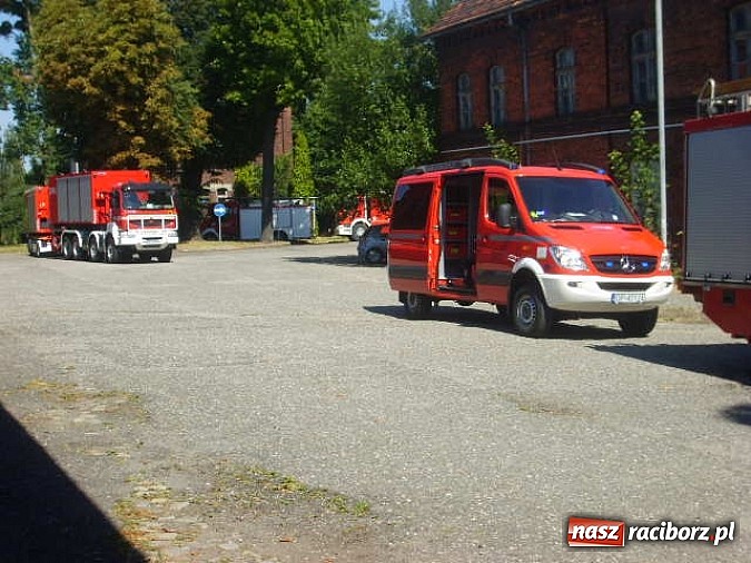 Zdjęcie w galerii na portalu naszraciborz.pl: Wyciek gazu na stacji w Chałupkach. W akcji plutony chemiczne wiadomości z regionu