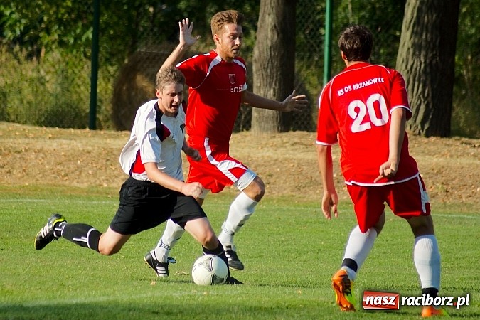 Zdjęcie w galerii na portalu naszraciborz.pl: Mecz na szczycie dla Czarnych Gorzyce wiadomości z regionu