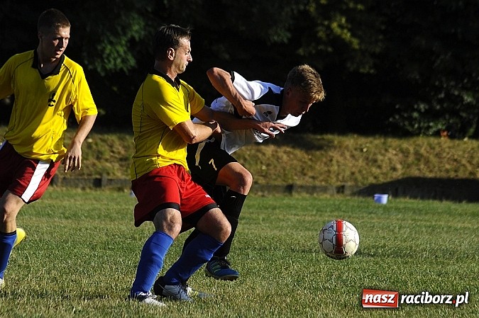 Zdjęcie w galerii na portalu naszraciborz.pl: Kuźniańska Stal rozbiła Krzyżkowice wiadomości z regionu