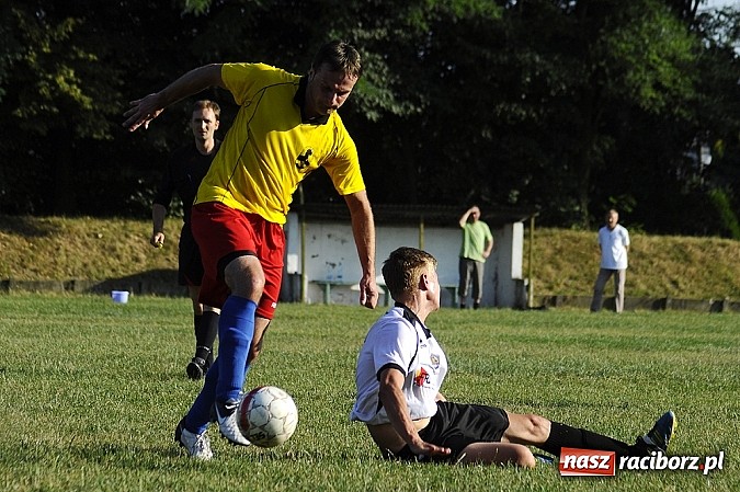 Zdjęcie w galerii na portalu naszraciborz.pl: Kuźniańska Stal rozbiła Krzyżkowice wiadomości z regionu