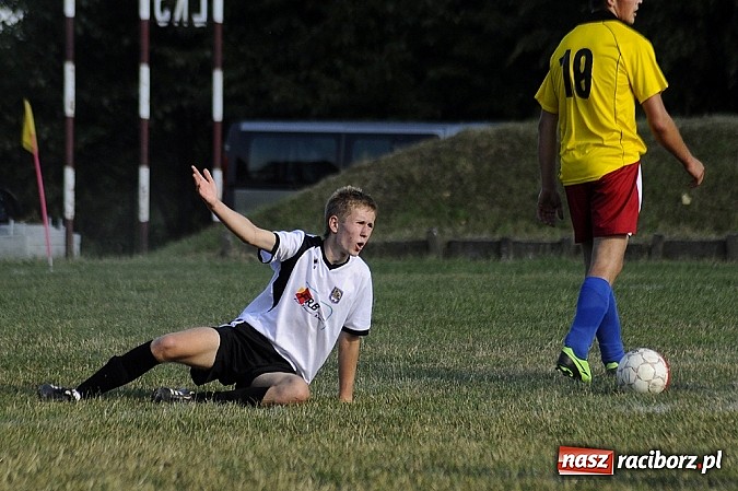 Zdjęcie w galerii na portalu naszraciborz.pl: Kuźniańska Stal rozbiła Krzyżkowice wiadomości z regionu