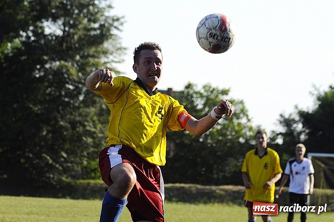 Zdjęcie w galerii na portalu naszraciborz.pl: Kuźniańska Stal rozbiła Krzyżkowice wiadomości z regionu