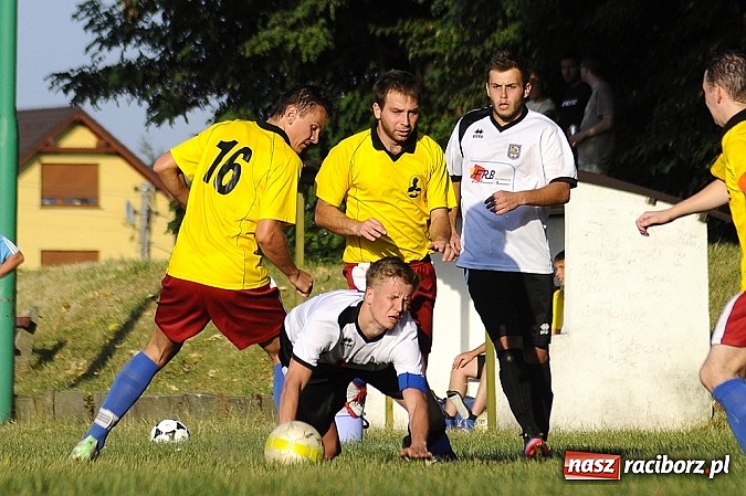 Zdjęcie w galerii na portalu naszraciborz.pl: Kuźniańska Stal rozbiła Krzyżkowice wiadomości z regionu