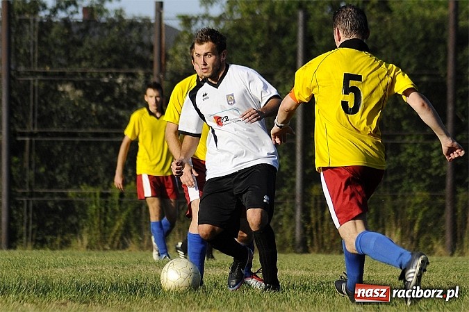 Zdjęcie w galerii na portalu naszraciborz.pl: Kuźniańska Stal rozbiła Krzyżkowice wiadomości z regionu