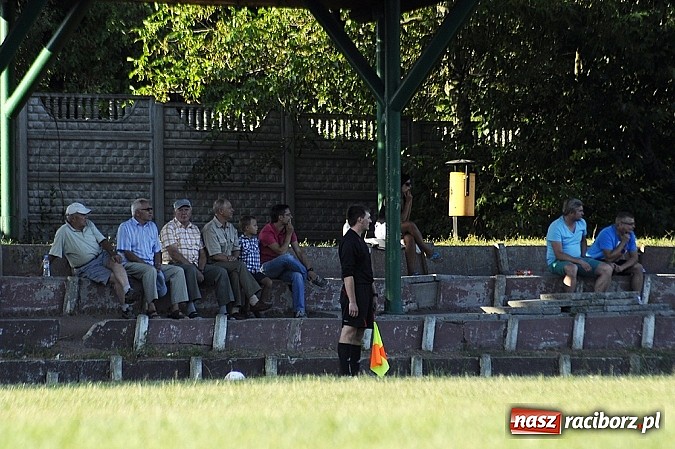 Zdjęcie w galerii na portalu naszraciborz.pl: Kuźniańska Stal rozbiła Krzyżkowice wiadomości z regionu