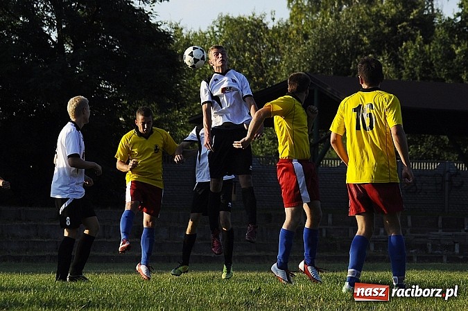 Zdjęcie w galerii na portalu naszraciborz.pl: Kuźniańska Stal rozbiła Krzyżkowice wiadomości z regionu