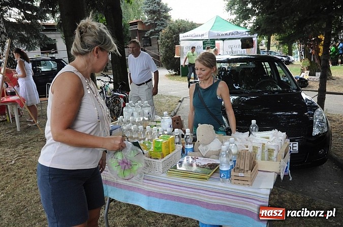 Zdjęcie w galerii na portalu naszraciborz.pl: Tłumy raciborzan świętowały dziś na kempingu Obora 20-lecie WFOŚiGW wiadomości z regionu