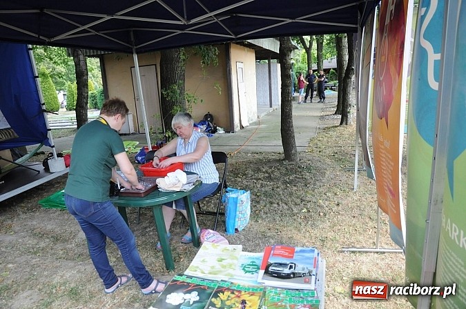 Zdjęcie w galerii na portalu naszraciborz.pl: Tłumy raciborzan świętowały dziś na kempingu Obora 20-lecie WFOŚiGW wiadomości z regionu