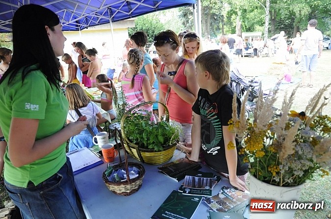 Zdjęcie w galerii na portalu naszraciborz.pl: Tłumy raciborzan świętowały dziś na kempingu Obora 20-lecie WFOŚiGW wiadomości z regionu