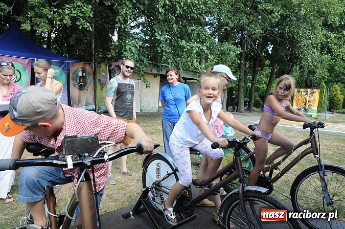 Zdjęcie w galerii na portalu naszraciborz.pl: Tłumy raciborzan świętowały dziś na kempingu Obora 20-lecie WFOŚiGW wiadomości z regionu