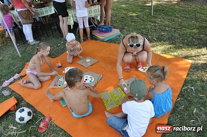 Zdjęcie w galerii na portalu naszraciborz.pl: Tłumy raciborzan świętowały dziś na kempingu Obora 20-lecie WFOŚiGW wiadomości z regionu