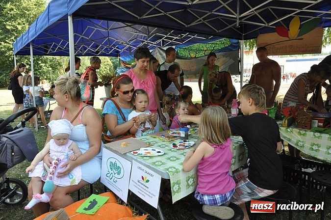 Zdjęcie w galerii na portalu naszraciborz.pl: Tłumy raciborzan świętowały dziś na kempingu Obora 20-lecie WFOŚiGW wiadomości z regionu