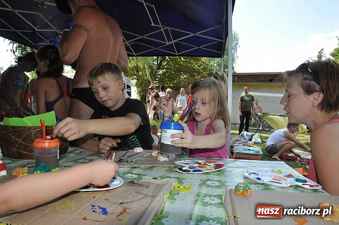 Zdjęcie w galerii na portalu naszraciborz.pl: Tłumy raciborzan świętowały dziś na kempingu Obora 20-lecie WFOŚiGW wiadomości z regionu