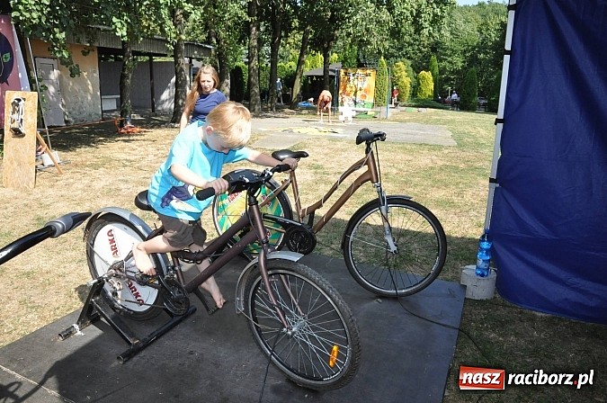 Zdjęcie w galerii na portalu naszraciborz.pl: Tłumy raciborzan świętowały dziś na kempingu Obora 20-lecie WFOŚiGW wiadomości z regionu