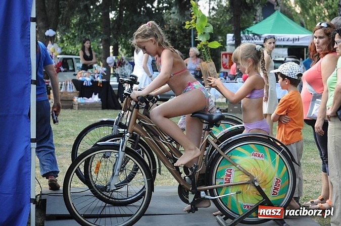 Zdjęcie w galerii na portalu naszraciborz.pl: Tłumy raciborzan świętowały dziś na kempingu Obora 20-lecie WFOŚiGW wiadomości z regionu