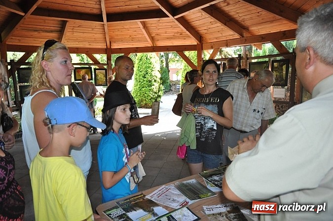 Zdjęcie w galerii na portalu naszraciborz.pl: Tłumy raciborzan świętowały dziś na kempingu Obora 20-lecie WFOŚiGW wiadomości z regionu