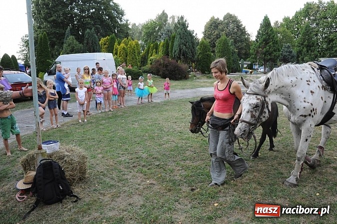 Zdjęcie w galerii na portalu naszraciborz.pl: Tłumy raciborzan świętowały dziś na kempingu Obora 20-lecie WFOŚiGW wiadomości z regionu