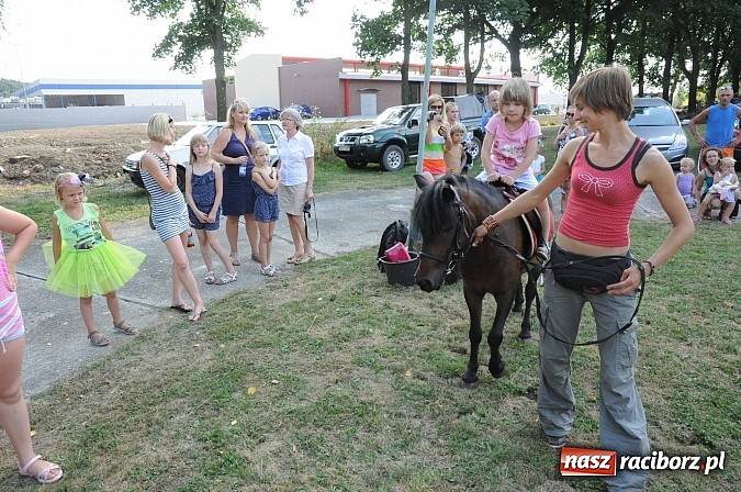 Zdjęcie w galerii na portalu naszraciborz.pl: Tłumy raciborzan świętowały dziś na kempingu Obora 20-lecie WFOŚiGW wiadomości z regionu