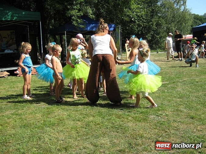 Zdjęcie w galerii na portalu naszraciborz.pl: Tłumy raciborzan świętowały dziś na kempingu Obora 20-lecie WFOŚiGW wiadomości z regionu