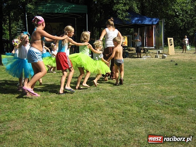 Zdjęcie w galerii na portalu naszraciborz.pl: Tłumy raciborzan świętowały dziś na kempingu Obora 20-lecie WFOŚiGW wiadomości z regionu