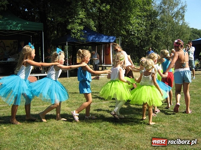 Zdjęcie w galerii na portalu naszraciborz.pl: Tłumy raciborzan świętowały dziś na kempingu Obora 20-lecie WFOŚiGW wiadomości z regionu