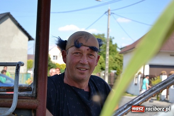 Zdjęcie w galerii na portalu naszraciborz.pl: Roszków z humorem dziękował za plony wiadomości z regionu