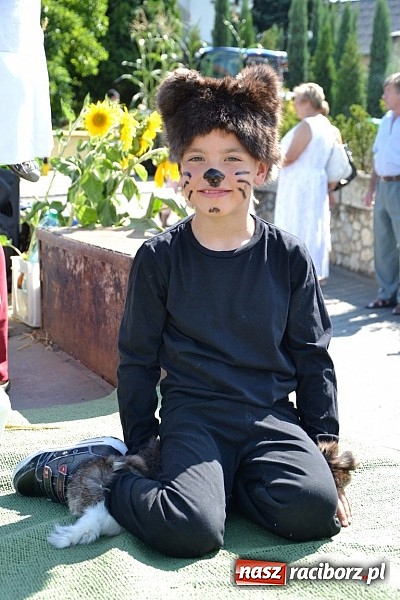 Zdjęcie w galerii na portalu naszraciborz.pl: Roszków z humorem dziękował za plony wiadomości z regionu