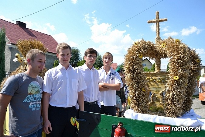 Zdjęcie w galerii na portalu naszraciborz.pl: Roszków z humorem dziękował za plony wiadomości z regionu