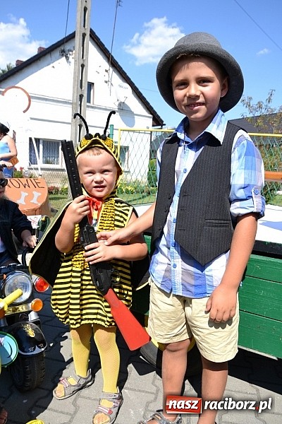 Zdjęcie w galerii na portalu naszraciborz.pl: Roszków z humorem dziękował za plony wiadomości z regionu