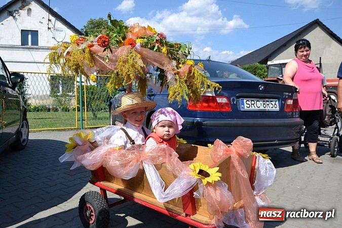 Zdjęcie w galerii na portalu naszraciborz.pl: Roszków z humorem dziękował za plony wiadomości z regionu