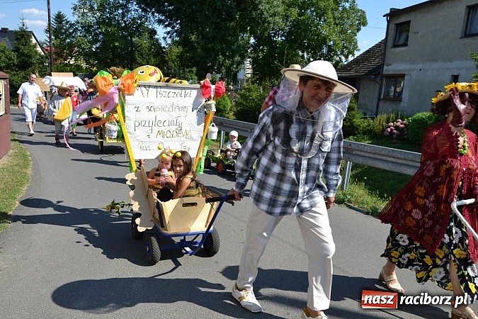Zdjęcie w galerii na portalu naszraciborz.pl: Roszków z humorem dziękował za plony wiadomości z regionu