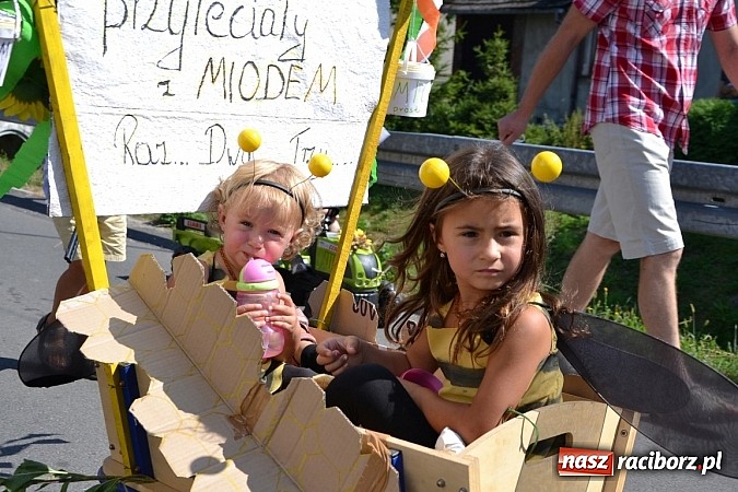 Zdjęcie w galerii na portalu naszraciborz.pl: Roszków z humorem dziękował za plony wiadomości z regionu