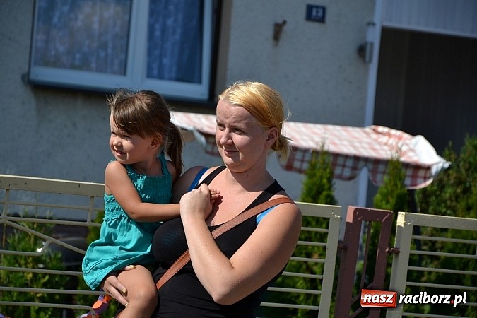 Zdjęcie w galerii na portalu naszraciborz.pl: Roszków z humorem dziękował za plony wiadomości z regionu