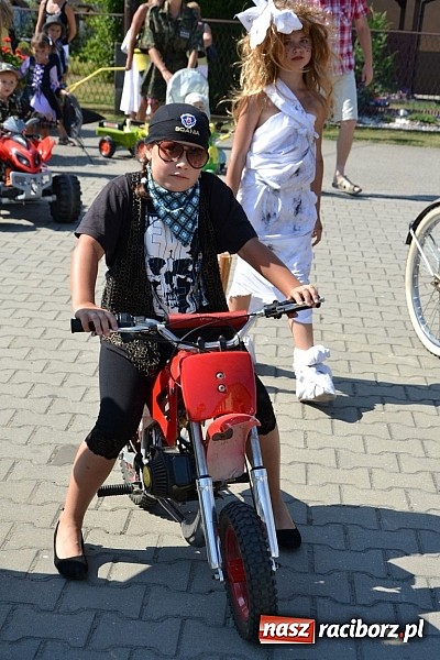 Zdjęcie w galerii na portalu naszraciborz.pl: Roszków z humorem dziękował za plony wiadomości z regionu