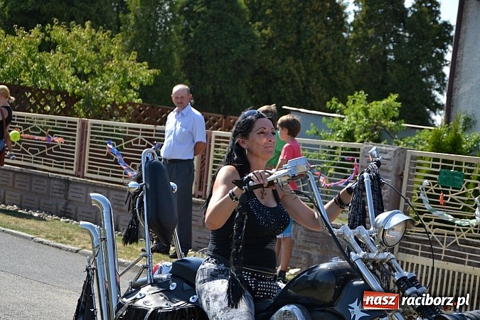 Zdjęcie w galerii na portalu naszraciborz.pl: Roszków z humorem dziękował za plony wiadomości z regionu