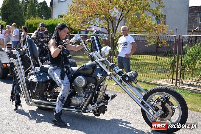 Zdjęcie w galerii na portalu naszraciborz.pl: Roszków z humorem dziękował za plony wiadomości z regionu